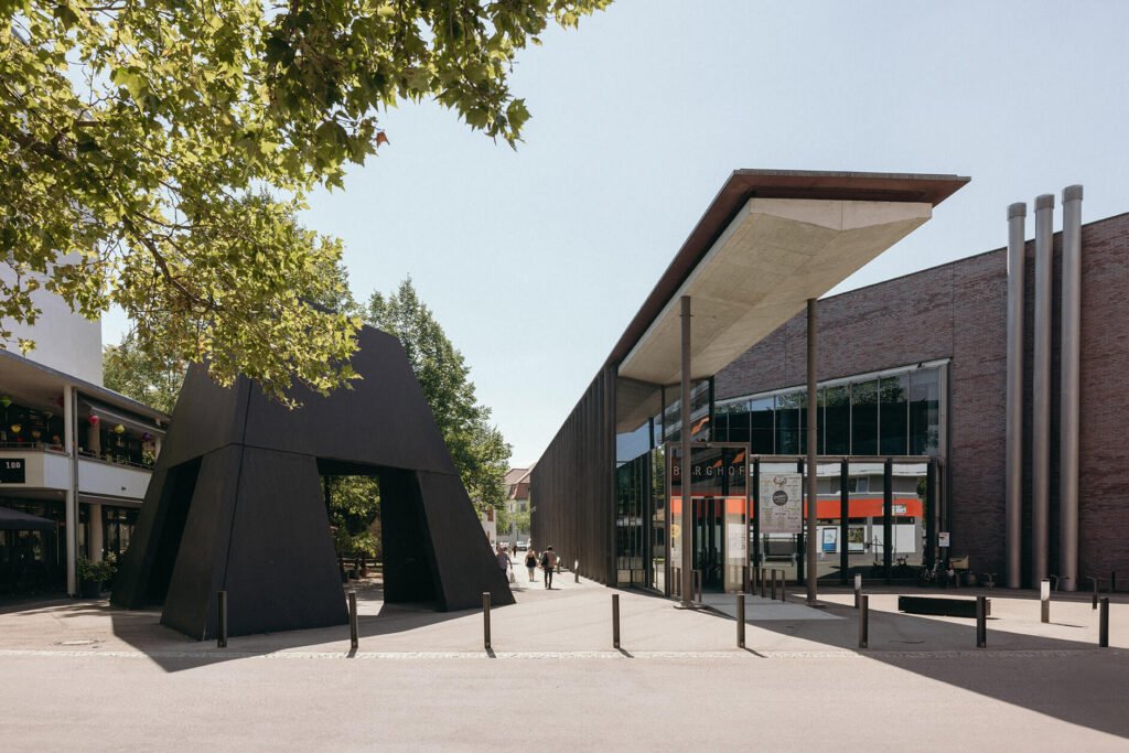 Truncated Pyramid Room © Lucia Hofmaier